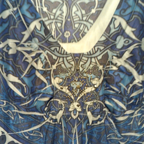 Dress - Picture 4 of 5